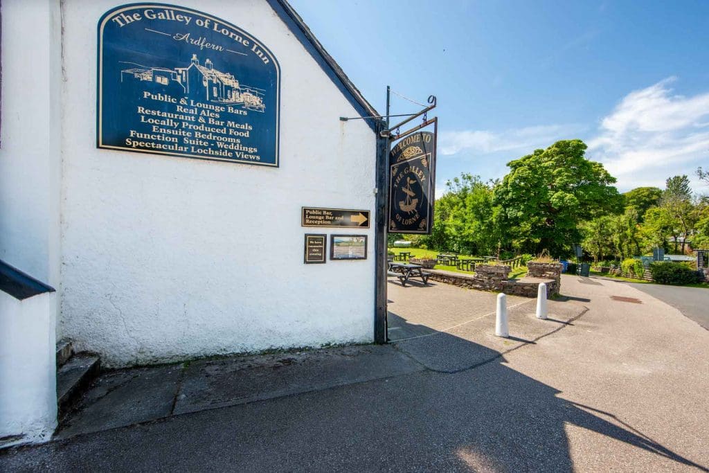 web-1Z6E9143 Exterior