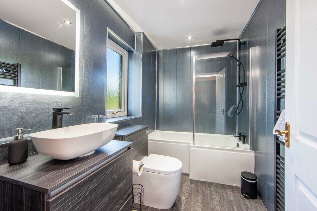 web-1Z6E9570 Bedroom without window ensuite