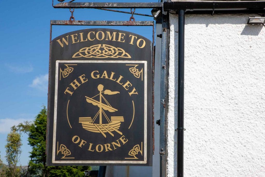 web-1Z6E9627 signage