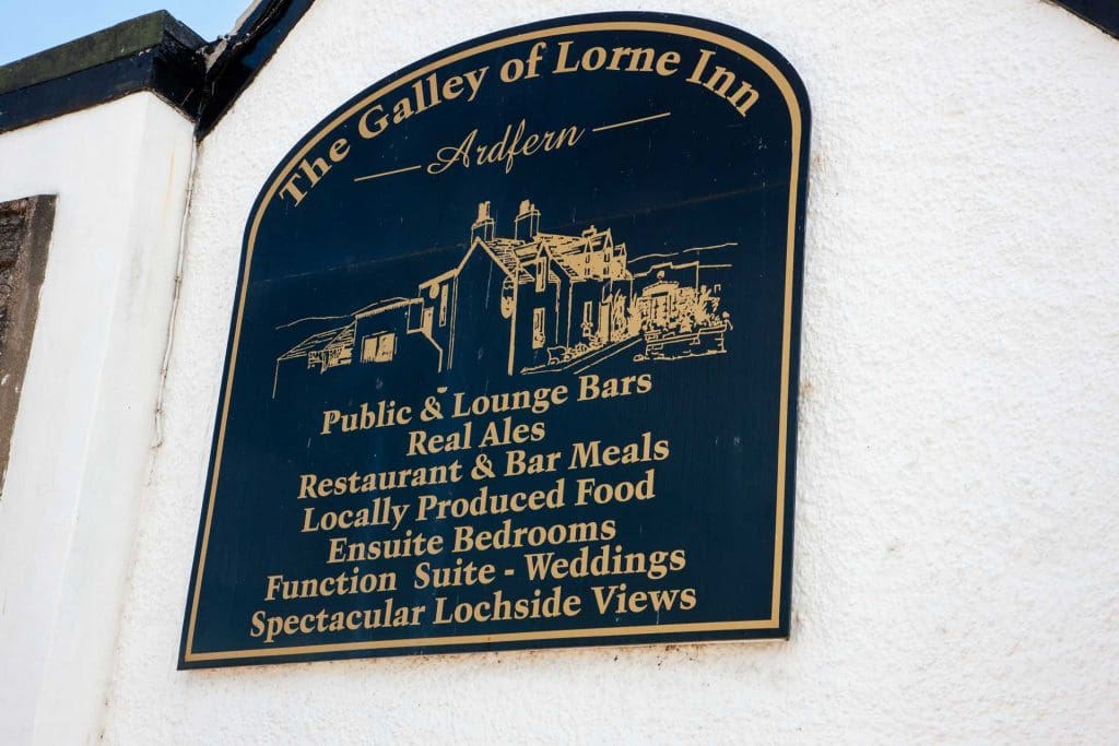 web-1Z6E9629 signage